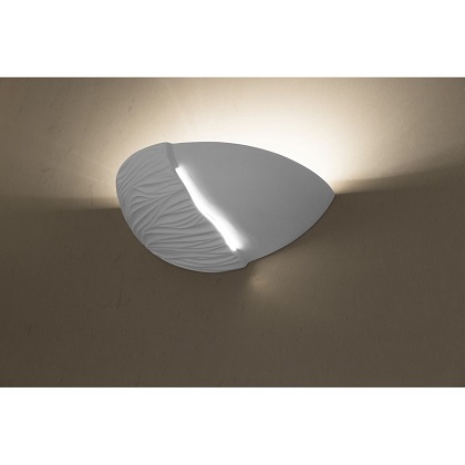Bílé keramické designové nástěnné svítidlo